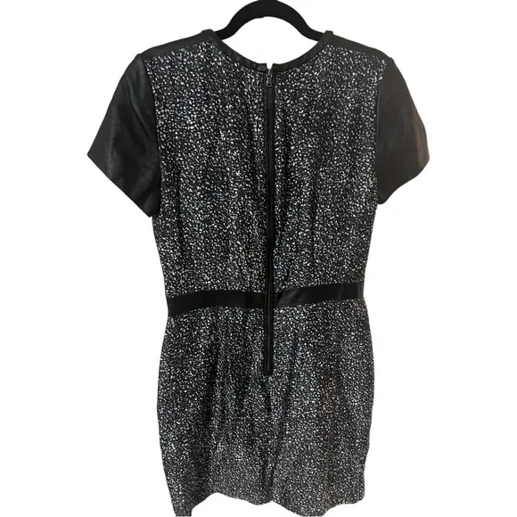 A Club Monaco dress in size 10 - Picture 6 of 8